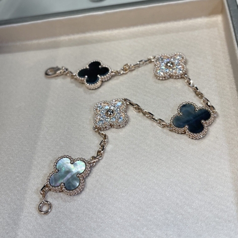 LẮC TAY VAN CLEEF & ARPELS OYSTER DIAMOND INLAYED XÀ CỪ