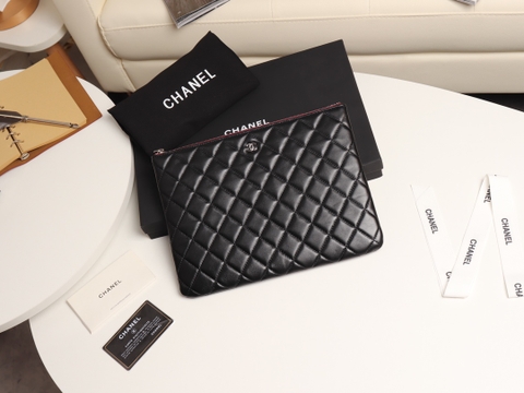 VÍ CHANEL POUCH LAMBSKIN BLACK DA HAAS