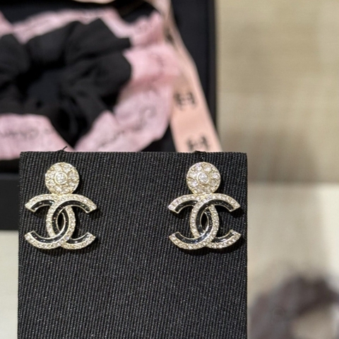 HOA TAI CHANEL DOUBLE CC DIAMOND