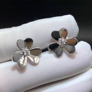 Bông tai Van Cleef & Arpels Frivole mini kim cương vàng trắng 18K