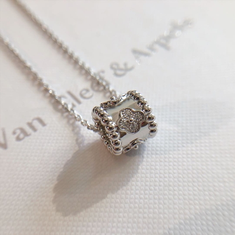 Vòng cổ Van Cleef & Arpels Perlee Diamond Vintage vàng trắng 18K  (Liên hệ để biết giá)