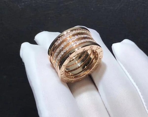 Nhẫn Bulgari B.Zero1 Bốn Hàng Kim Cương Vàng Hồng 18K (Liên hệ để biết giá)