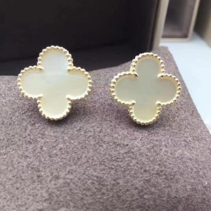 Bông tai Van Cleef & Arpels M.O.P Alhambra xà cừ vàng hồng 18K