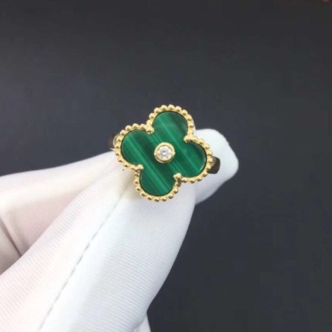 NHẪN VAN CLEEF & ARPELS ALHAMBRA MALACHITE GOLD 18K YELLOW GOLD
