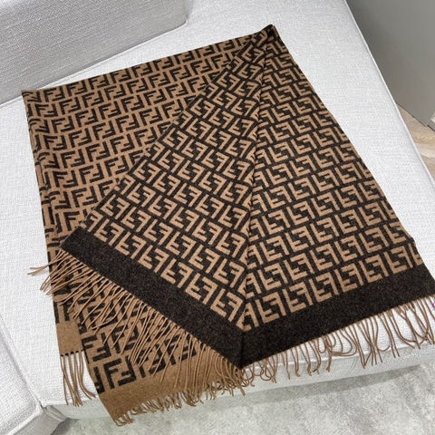 KHĂN FENDI Double F travel blanket scarf