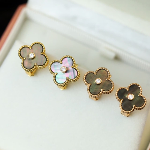 Bông tai Van Cleef & Arpels xà cừ vàng hồng 18K  (Liên hệ để biết giá)