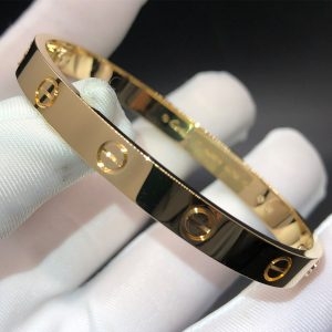 Vòng tay Cartier Love vàng hồng 18K