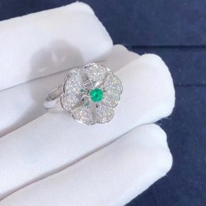 Nhẫn BVLGARI hoa Divas Dream Diamond & Emerald vàng trắng 18K