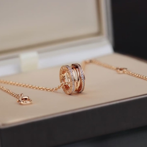 Vòng cổ Bvlgari vàng 18k kim cương B.zero1 18K  (Liên hệ để biết giá)