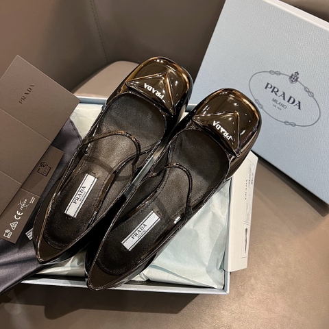GIÀY PRADA Gloss Leather Sling Back