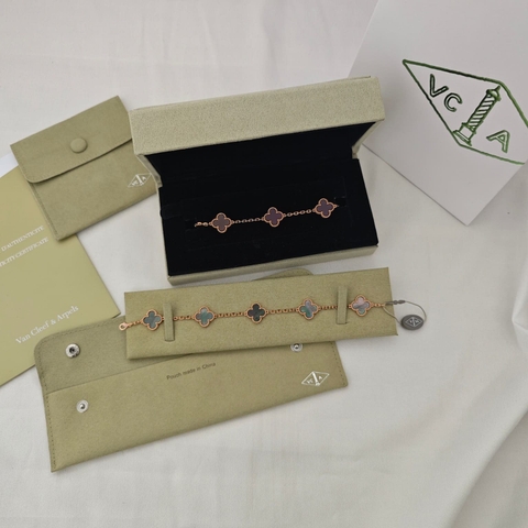 Lắc tay Van Cleef & Arpels xà cừ vàng hồng 18K  (Liên hệ để biết giá)