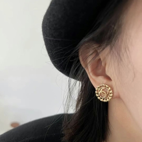 HOA TAI CHANEL CC GOLD