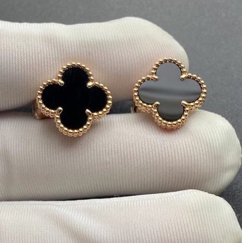 KHUYÊN TAI VAN CLEEF & ARPELS ALHAMBRA ONYX GOLD 18K YELLOW GOLD