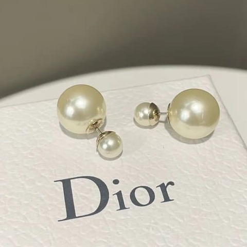 HOA TAI DIOR CD PEARLS TRIBALES