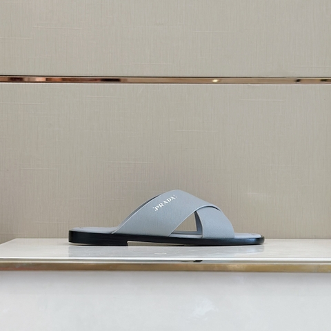 DÉP PRADA TRIANGLE SLIPPER
