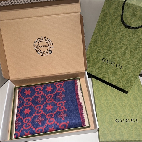 KHĂN Gucci GG Bee Cashmere scarf