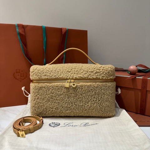 TÚI Loro Piana Women Extra Pocket L27 in Lamb Fur Yellow lông cừu