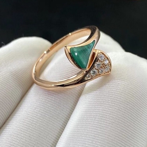 NHẪN BVLGARI DIVAS MALACHITE DIAMOND RING ROSE GOLD 18K