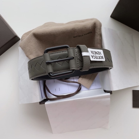 DÂY LƯNG BOTTGA VENETA GRAY INTRECCIATO LEATHER Khóa đen mờ