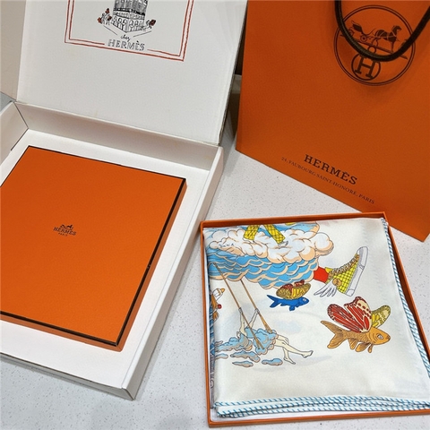 KHĂN Hermes Le Horse Silk scarf