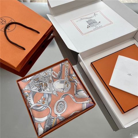 KHĂN Hermes Silk scarf