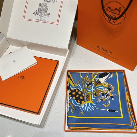 KHĂN Hermes Le Sacre Des Saisons Silk scarf