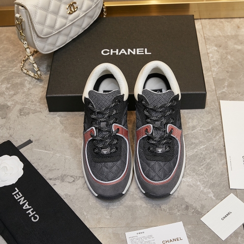 GIÀY CHANEL GREY SUEDE LOGO SNEAKERS