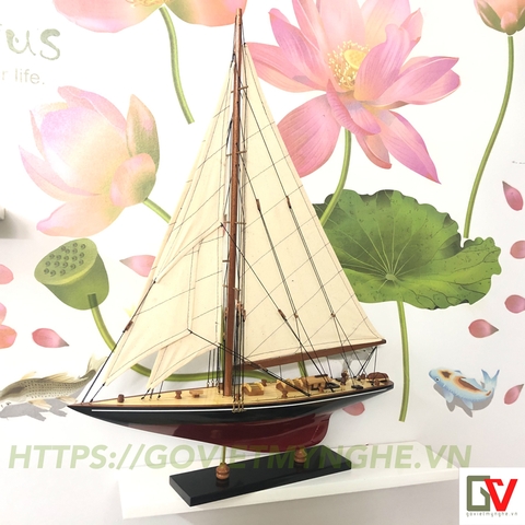 Mô hình thuyền gỗ trang trí du thuyền gỗ Shamrock V - Thân tàu dài 50cm - Sơn màu Đỏ/Đen