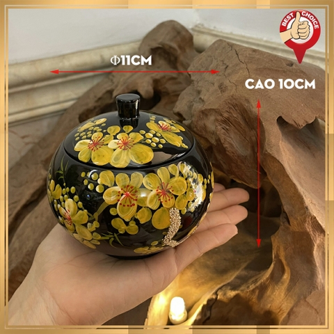 Hũ sơn mài đựng kẹo - hũ sơn mài trang trí hình tròn Φ11cm hoa văn vẽ tay - Nền đen vẽ hoa vàng