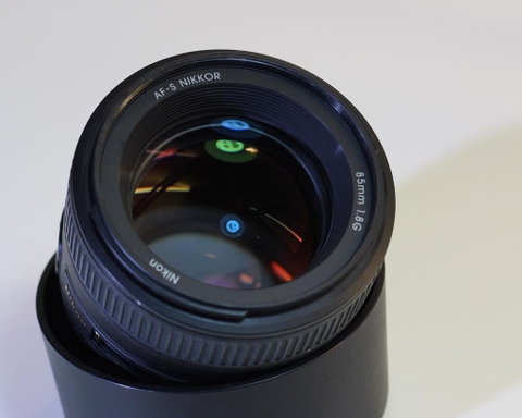 Ống kính Nikon AF-S 85mm f/1.8G