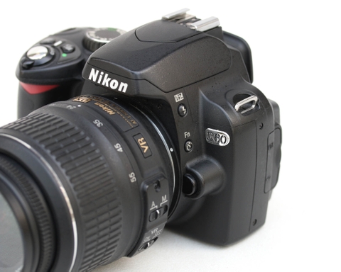 Nikon D60 len kit 18-55mm VR