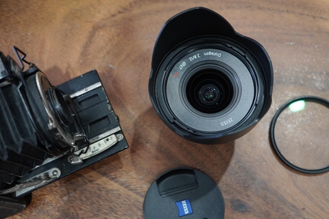 Ống Kính Carl Zeiss Touit 12mm F/2.8 For Sony E