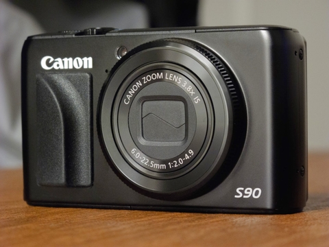Canon PowerShot S90 Thế giới máy ảnh số