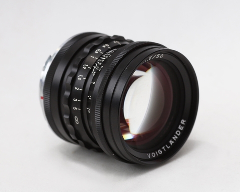 Ống Kính Voigtlander 50mm F/1.5 VM Ultron Black for Leica M