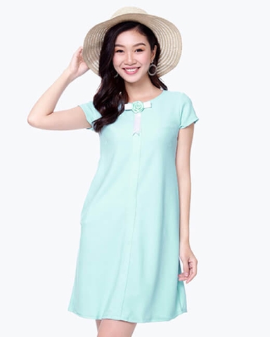 Biến hóa đa dạng phong cách với đầm chữ A đến công sở ngày hè