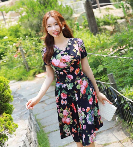 3 bí quyết để có một chiếc đầm công sở đẹp theo xu hướng hiện đại
