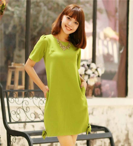 Cách chọn váy đầm công sở dáng suông đẹp như ý tuổi trung niên