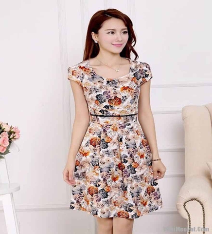 Chọn mua váy đầm công sở họa tiết thế nào cho phù hợp với dáng người?