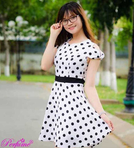 Cách chọn những chiếc đầm suông nơi công sở