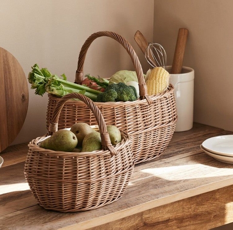 STORAGE BASKET