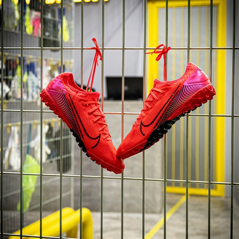 Giày Bóng Đá Nike Mercurial Vapor 13 Pro Đỏ Hồng Vạch Đen Cổ Lửng HQ TF 
