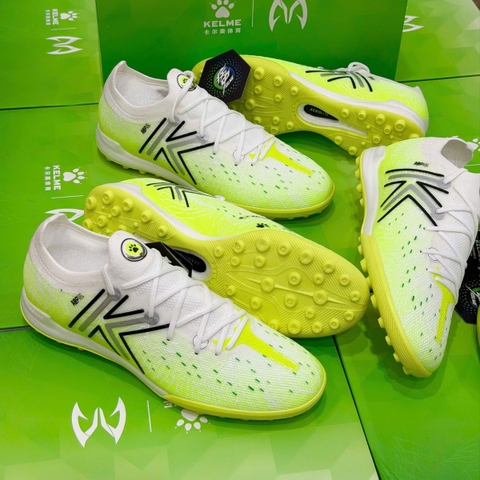 Giày Bóng Đá Kelme 5.0 TF - 9521ZX1324 - Trắng/Xanh Lá