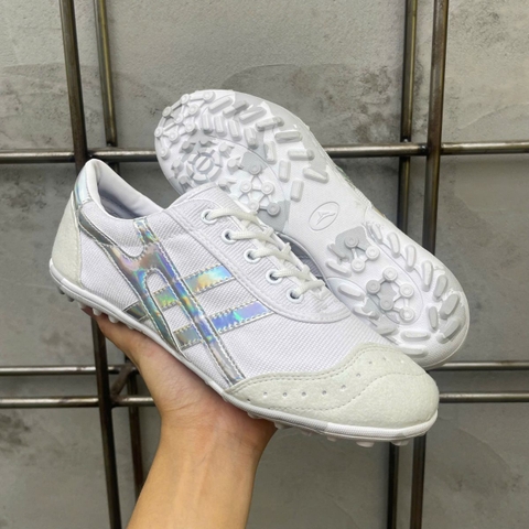 Giày Bóng Đá Bata Warrior Ráp Đế Rằn Ri TF - Trắng Bạc