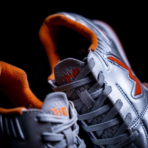 Giày Bóng Đá Wika Tuấn Hải TH10 - Bạc