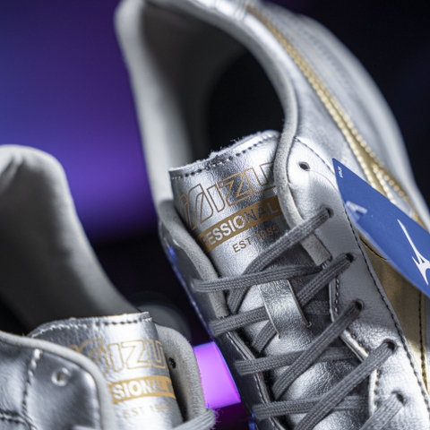 GIÀY BÓNG ĐÁ MIZUNO MORELIA SALA PRO TF - Q1GB251304 - BẠC/VÀNG