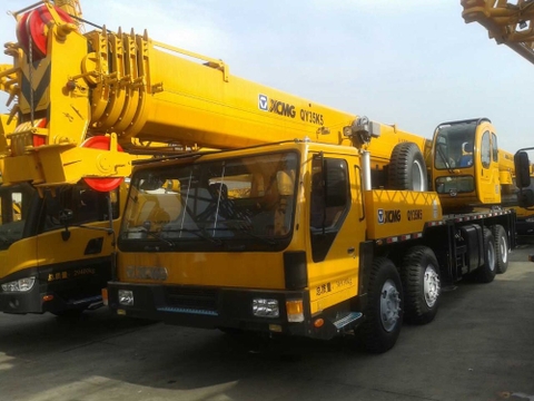 CHO THUÊ XE CẨU XCMG 50 TẤN