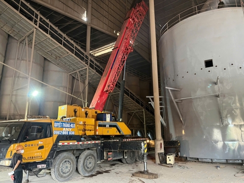 Cho Thuê Xe Cẩu Tại Hà Nội – Xe Cẩu Bánh Lốp SANY STC1000S 100 Tấn | Quyết Thắng