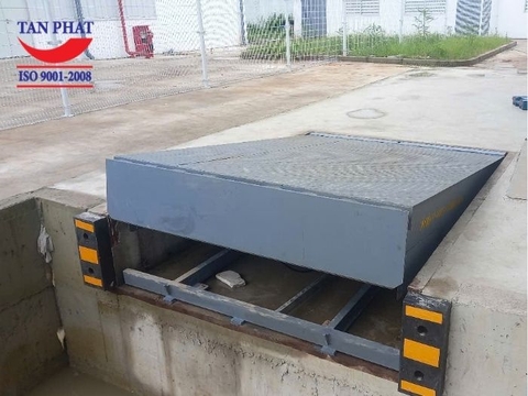 Giải pháp lắp đặt dock leveler 6 tấn Hưng Yên tối ưu cho kho vận hành