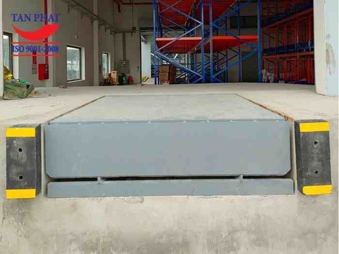 Dự án lắp đặt dock leveler 6 tấn tại Thái Bình – kích thước 2200x1800x550mm