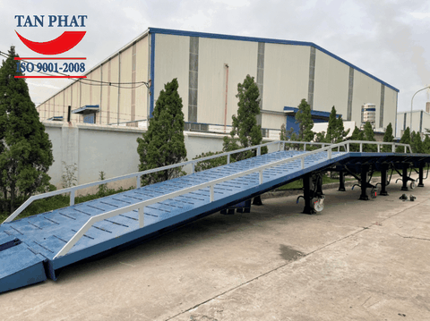 Cầu dẫn xe nâng phi gân chống trượt